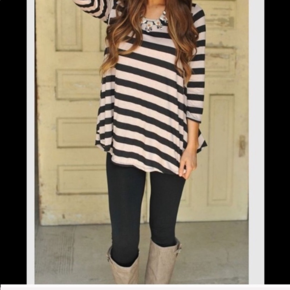 Black Brushed Knit Leggings - Picture 3 of 3